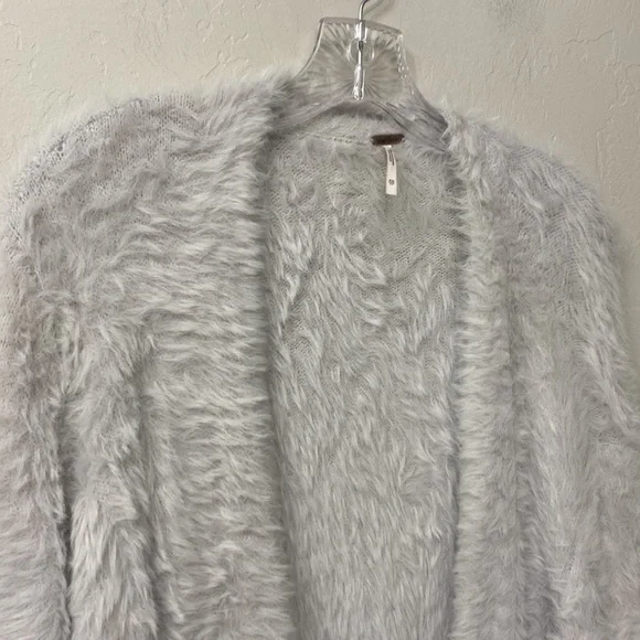 Free People Faux fur long sleeve open cardigan size XS.Grey. - Picture 2 of 9